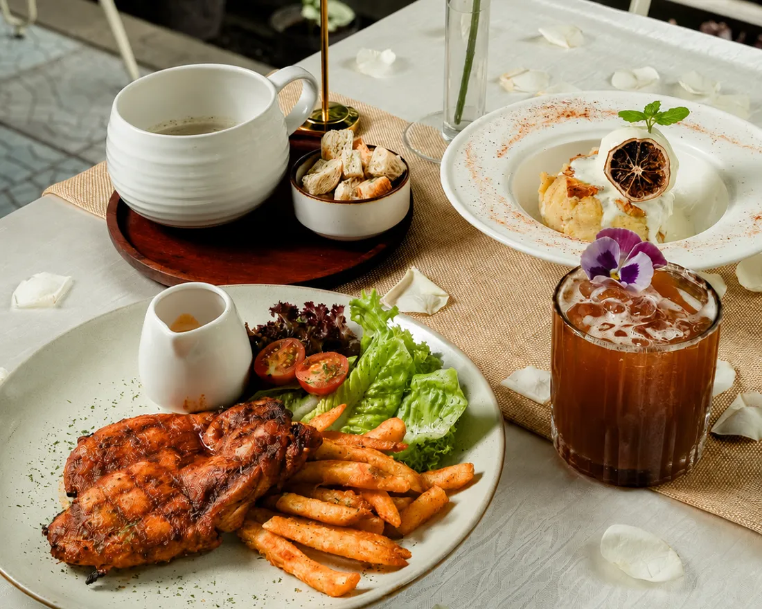 Grilled chicken steak dengan fries